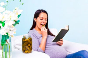 Food Cravings When Pregnant with a Boy or Girl SneakPeek®