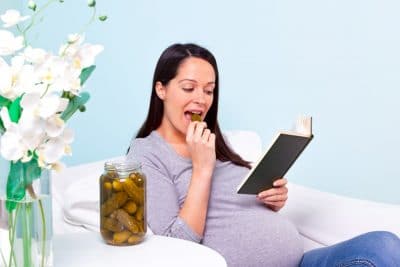 pregnant-women-eating-pickles-gender-cravings