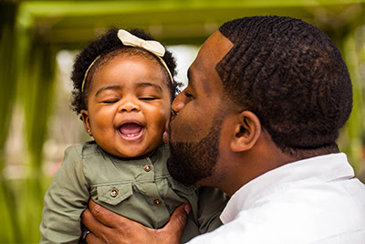 Out daughter has some big eyes to match her big personality. : r/babies